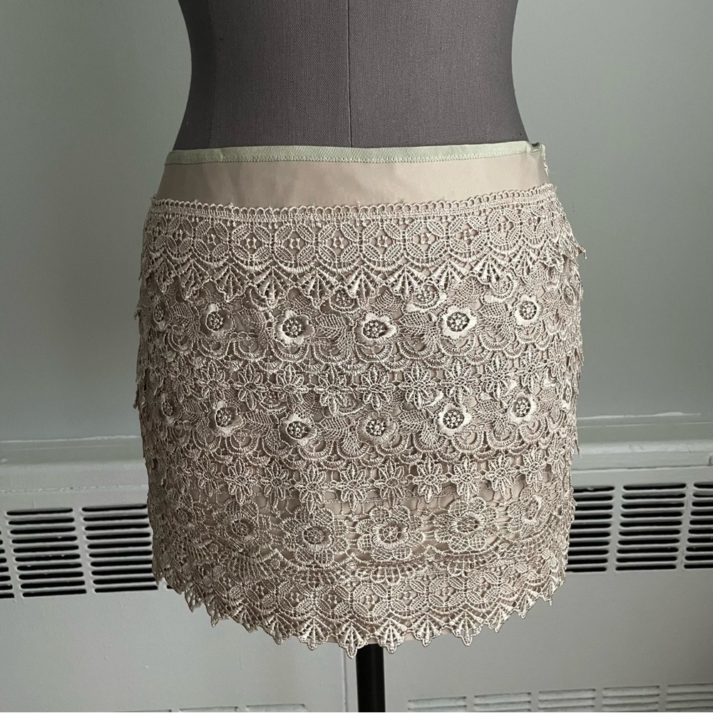 Sans Souci crochet tiered mini skirt. size small